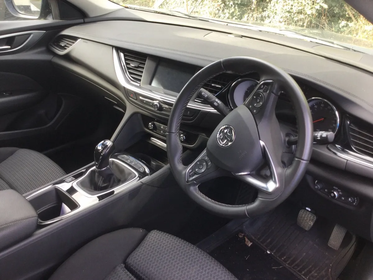 Vauxhall Insignia 2020 - Image 3