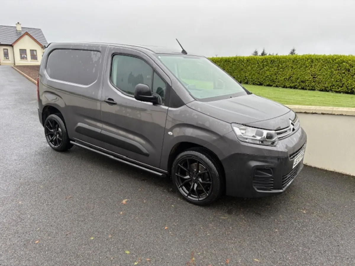 Citroen Berlingo Enterprise 100ps ** €215 VRT ** - Image 1