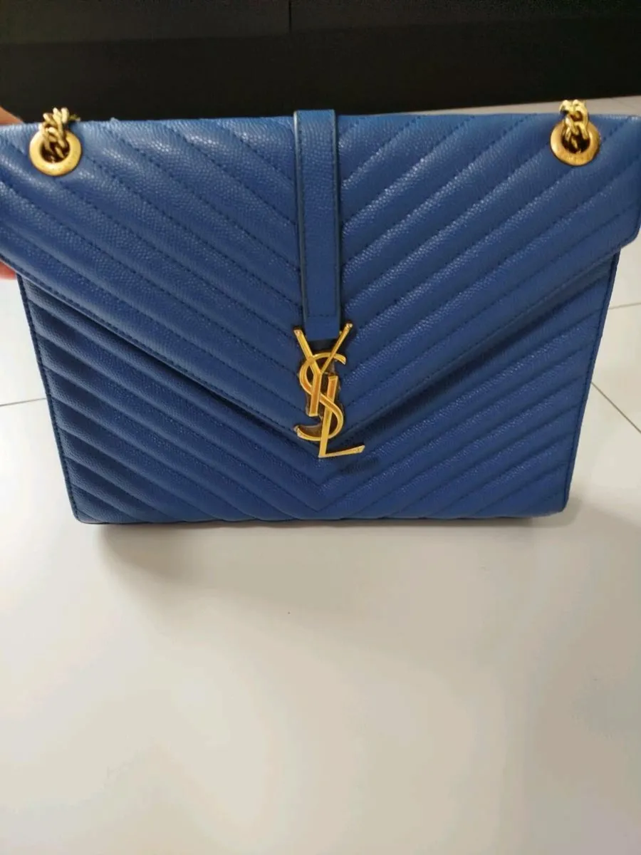 Ladies handbag - Image 1