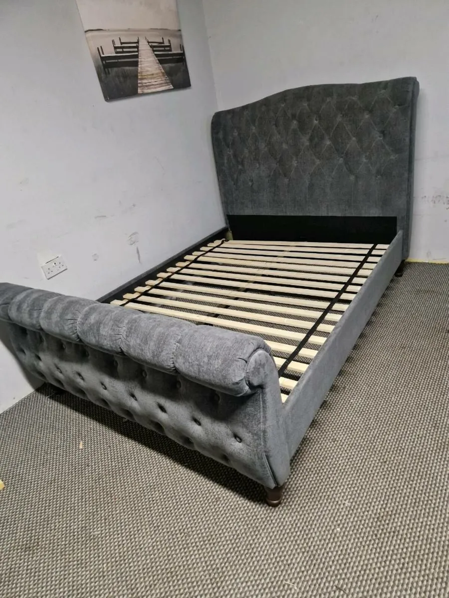 Bed - Image 1