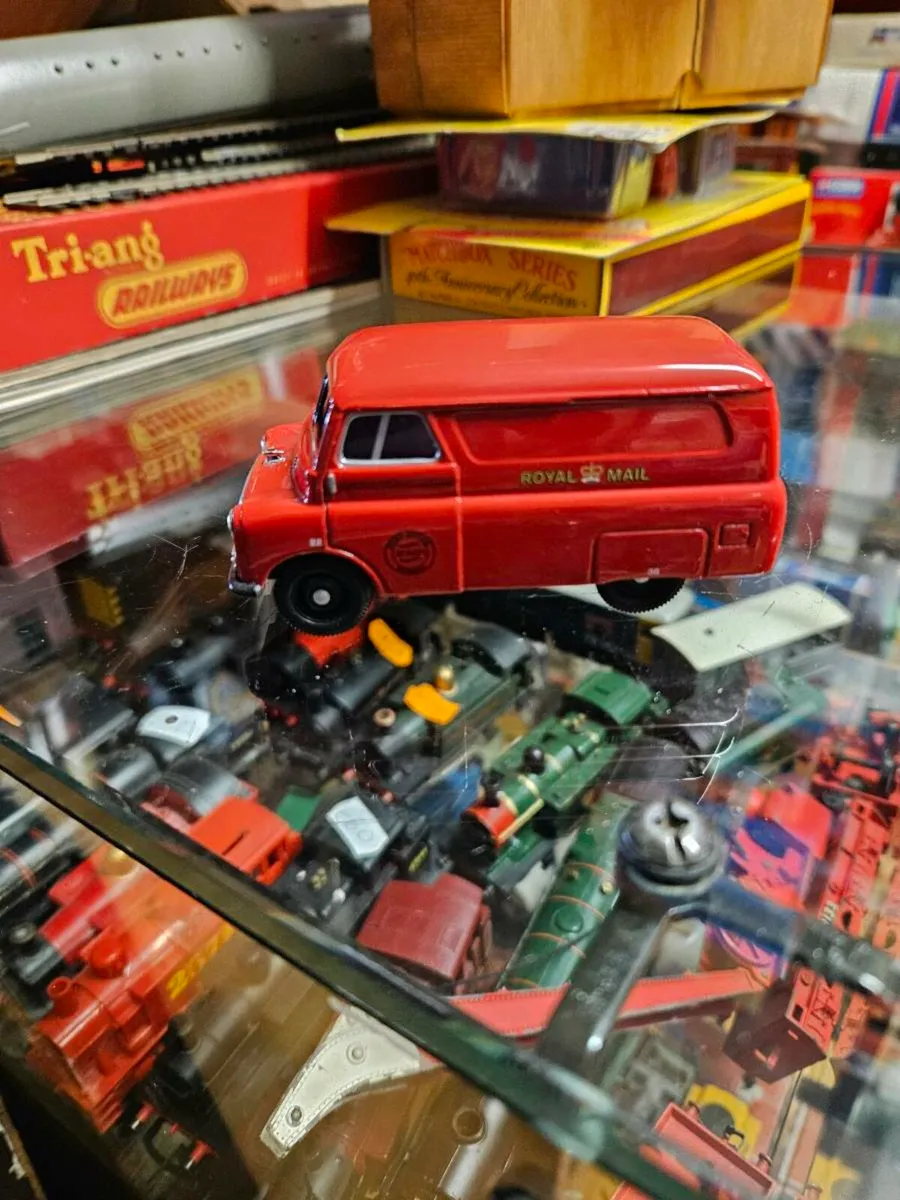 Corgi Royal Mail Bedford Van - Image 3