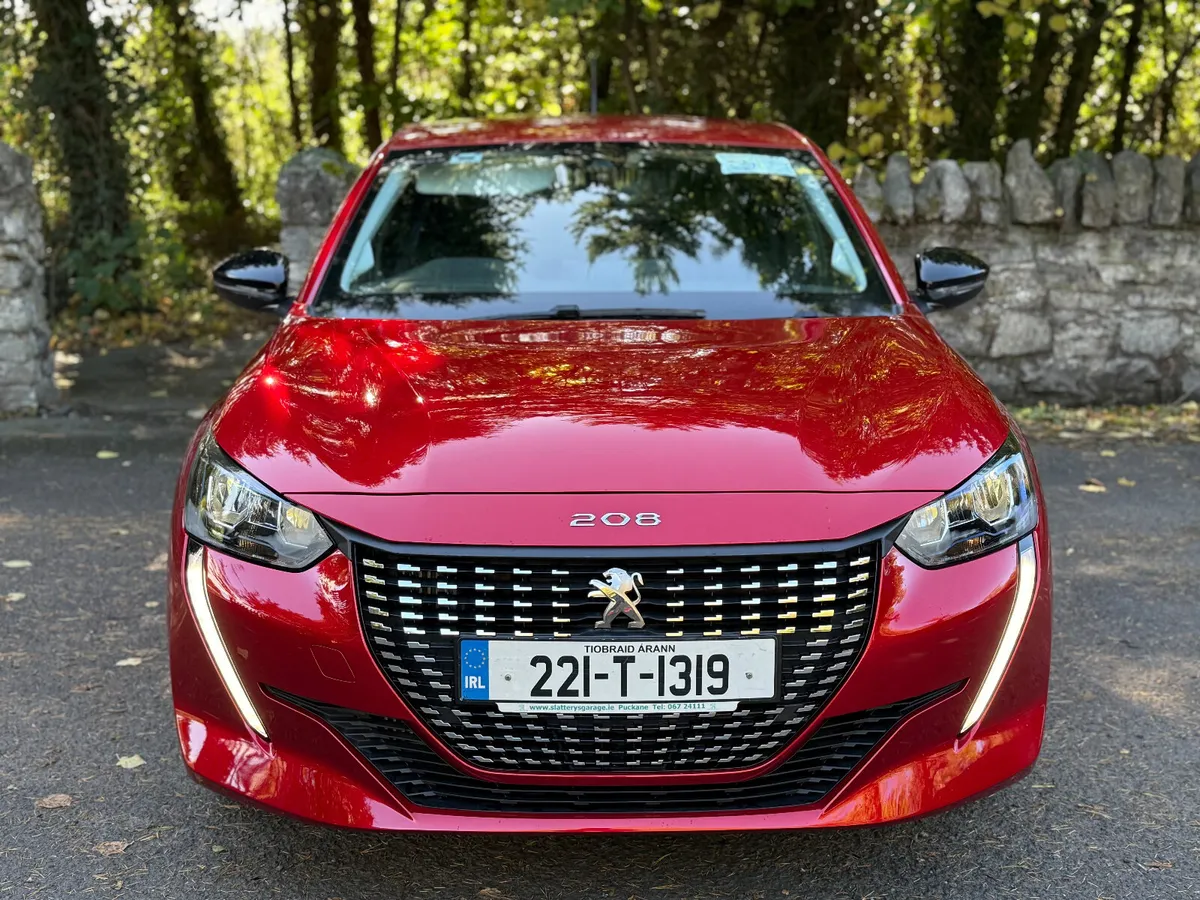 2022 Peugeot 208 1.2 Petrol Auto 100bhp - Image 2