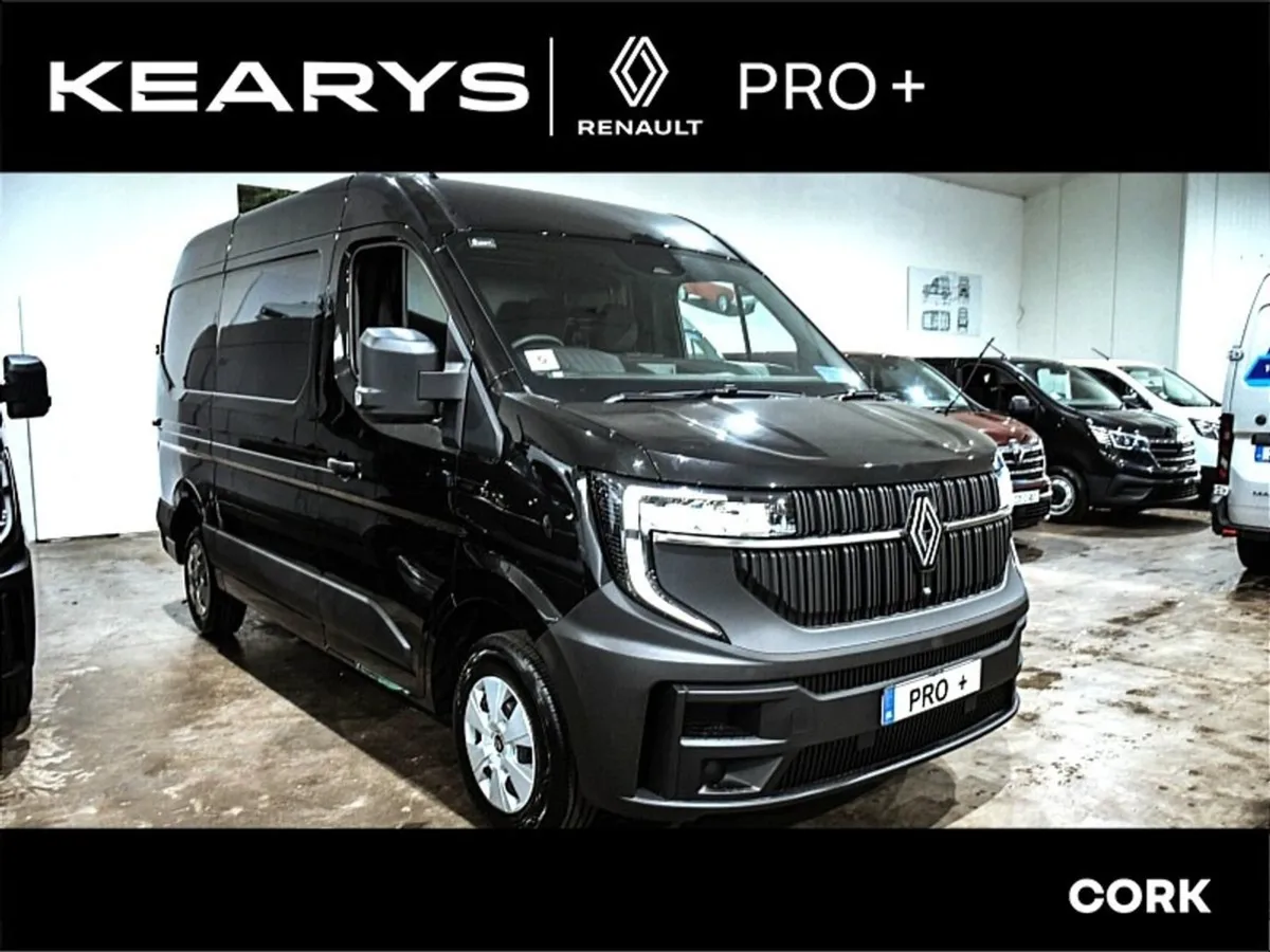 Renault Master FWD Mm35 Blue dCi 170 Auto Start E - Image 1