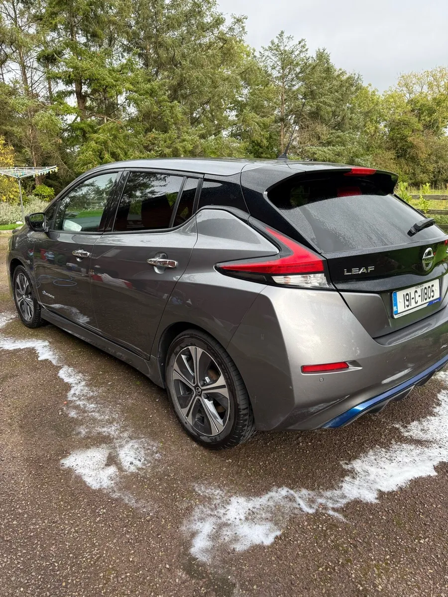 Nissan Leaf SV Premium 40kwh - Image 3