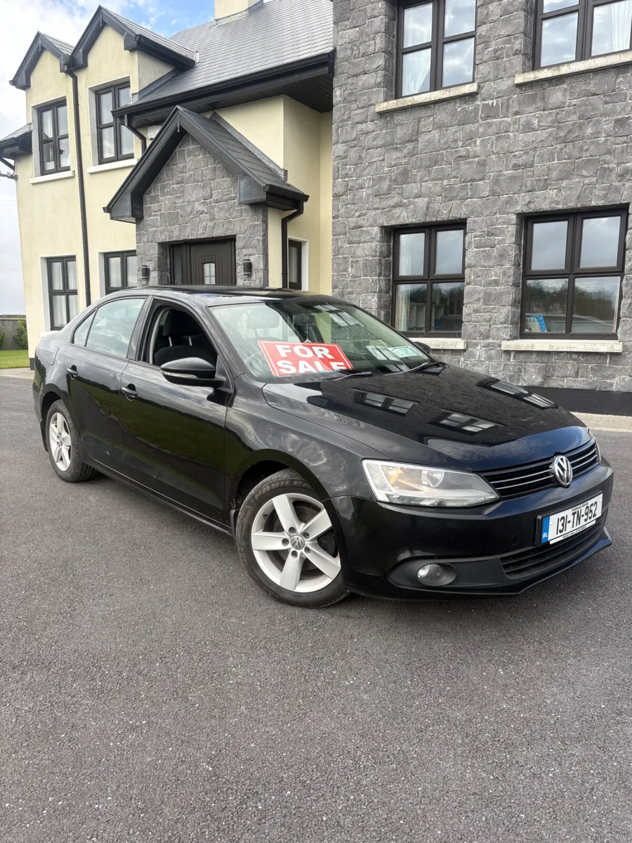 Volkswagen Jetta 2013 - Image 1
