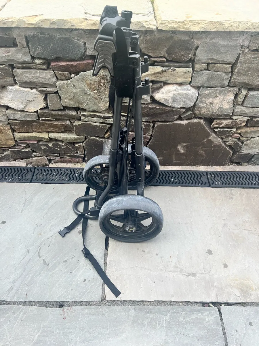 Golf bags and push trolley - Image 3