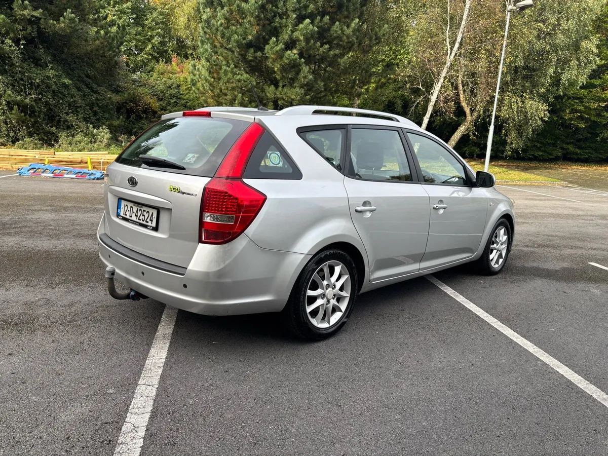 Kia Ceed 1.6Crdi Estate Nct 10/25 Tax 4/26 - Image 3