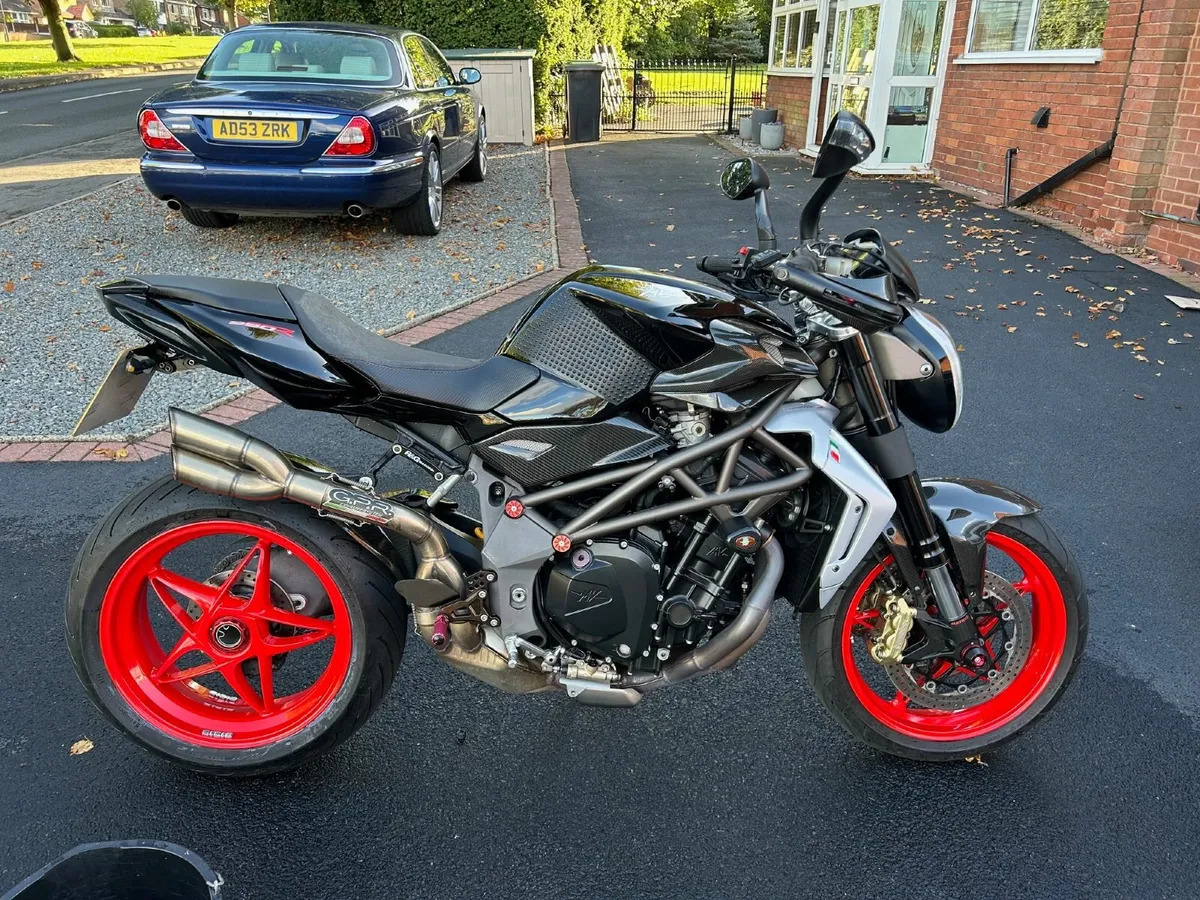 MV AGUSTA 990R Brutale 2013 - Image 1