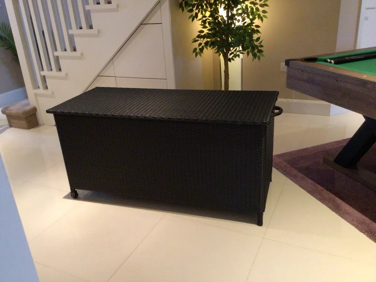 NEW Polyrattan Garden Storage Box with wheels - Image 1