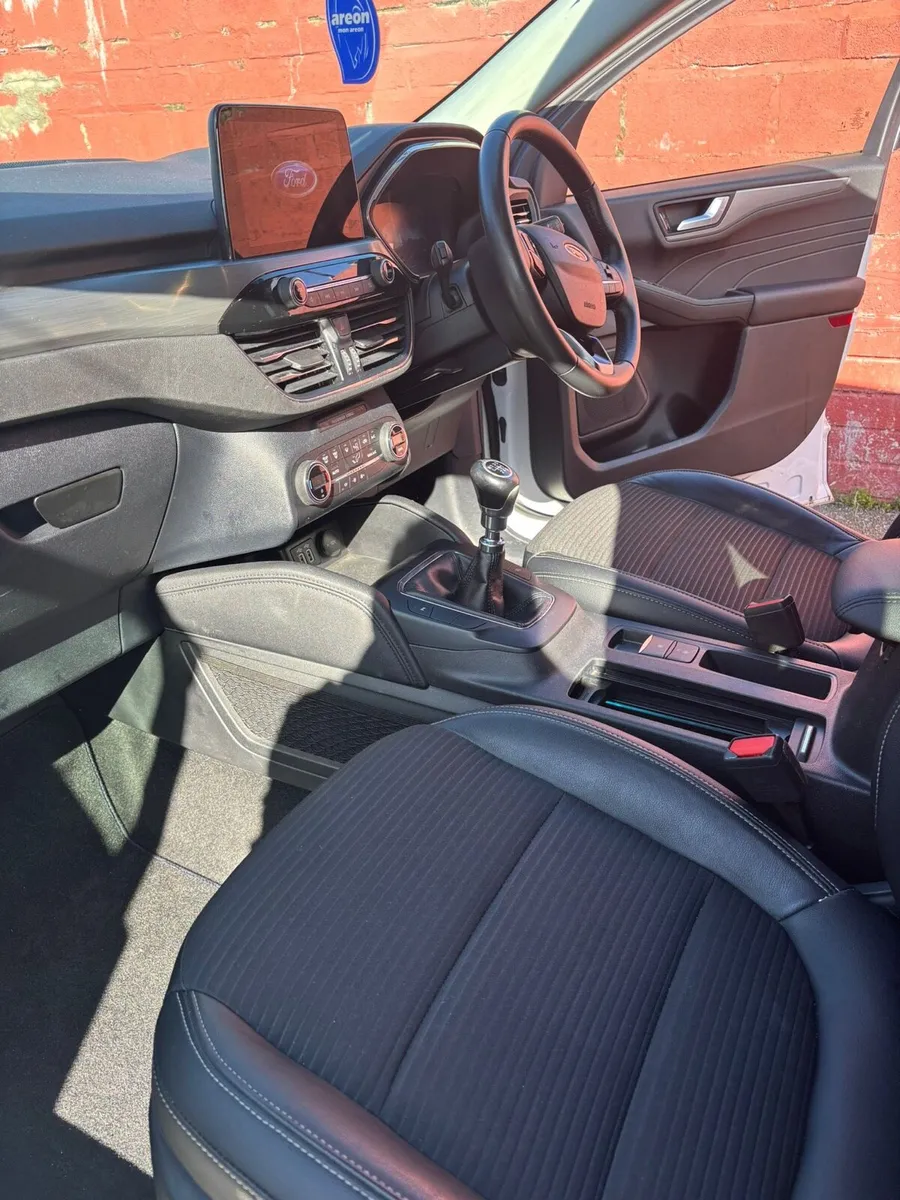 2021 Ford Kuga - Image 4