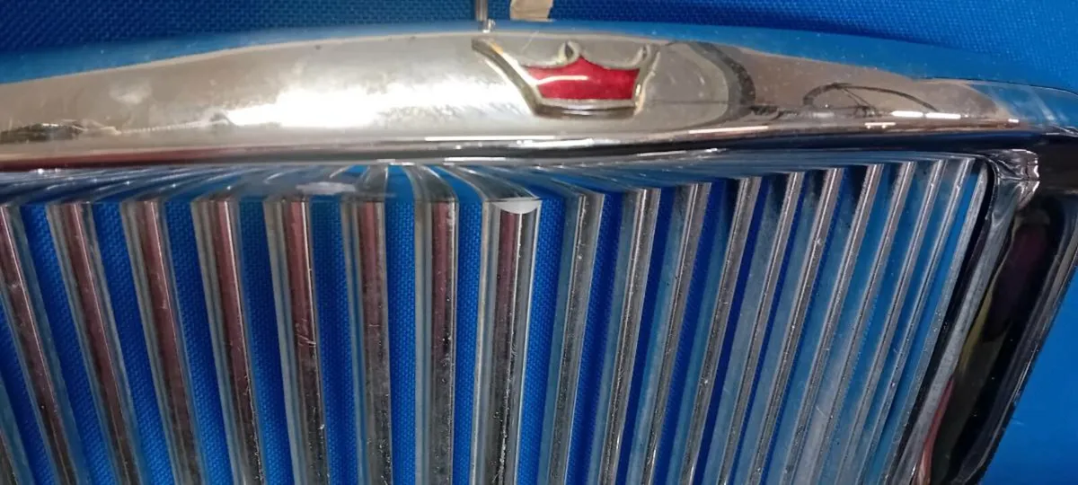 Original Chrome Vanderplas Front Grill - Image 2