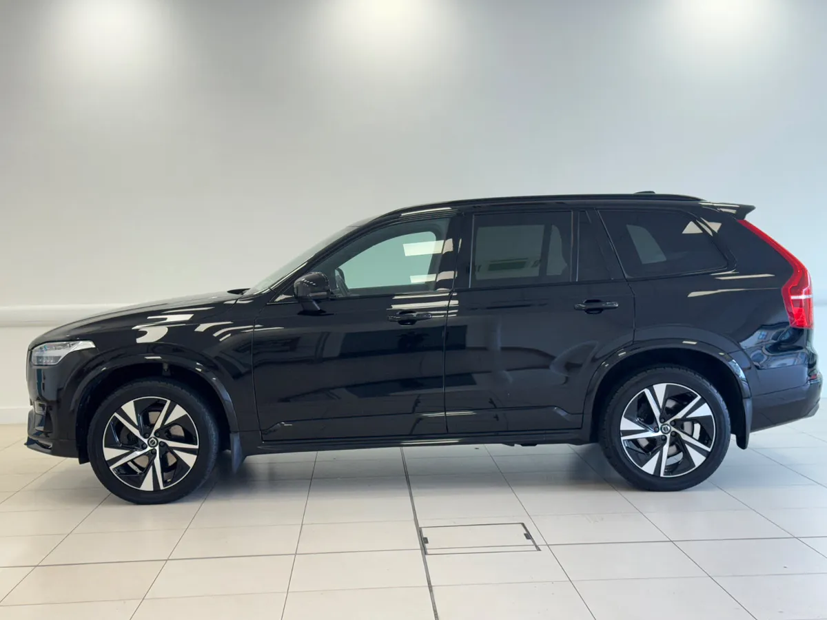 Volvo XC90 2022 - Image 4