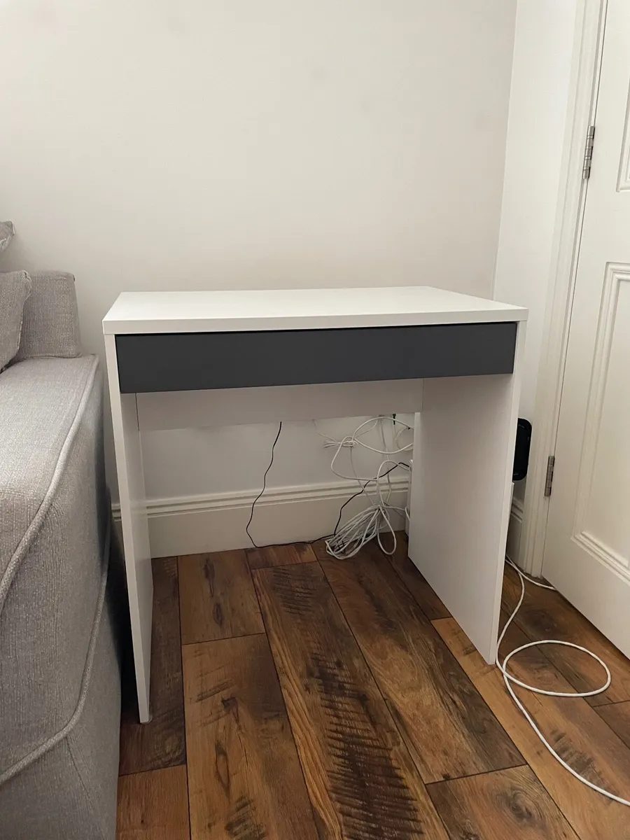 Desk - Image 1