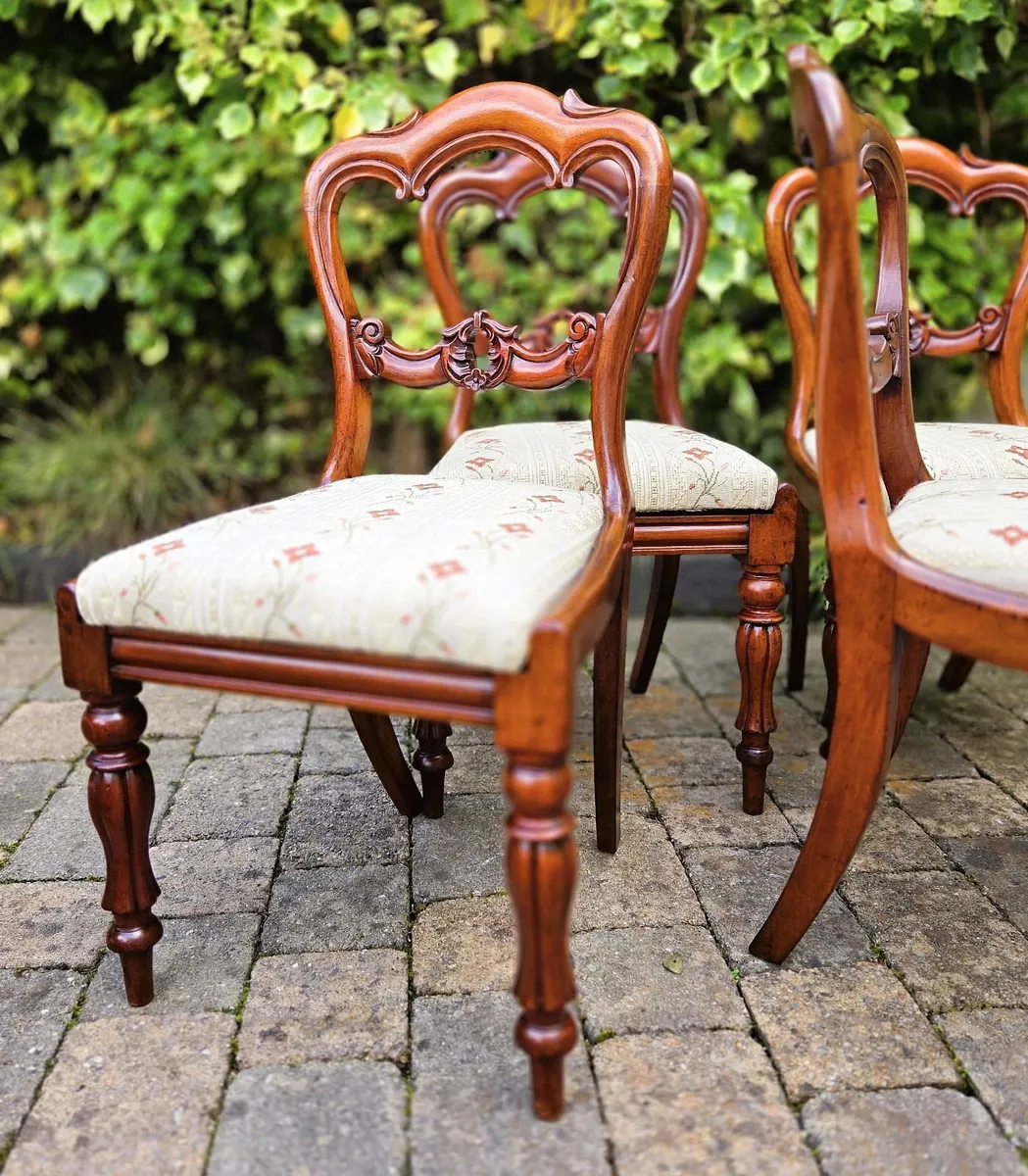 4 x Victorian Balloon Back Chairs - Circa 1870 - Image 3