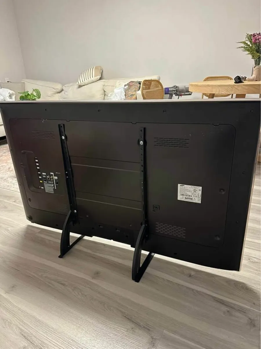 Samsung 50” TV - Image 2