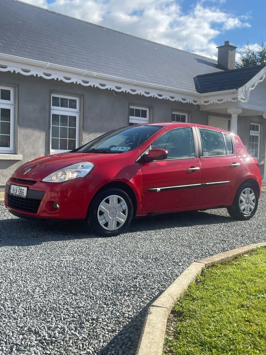 Renault Clio - Image 4