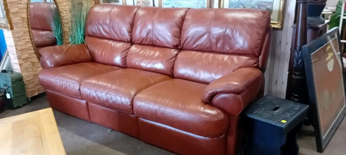 Real Leather High Quality Tgree Seat Recline Sofa - Image 1