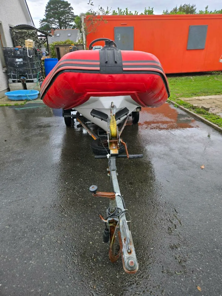 €750 4m RIB  trailer and 30hp mariner two stroke - Image 4