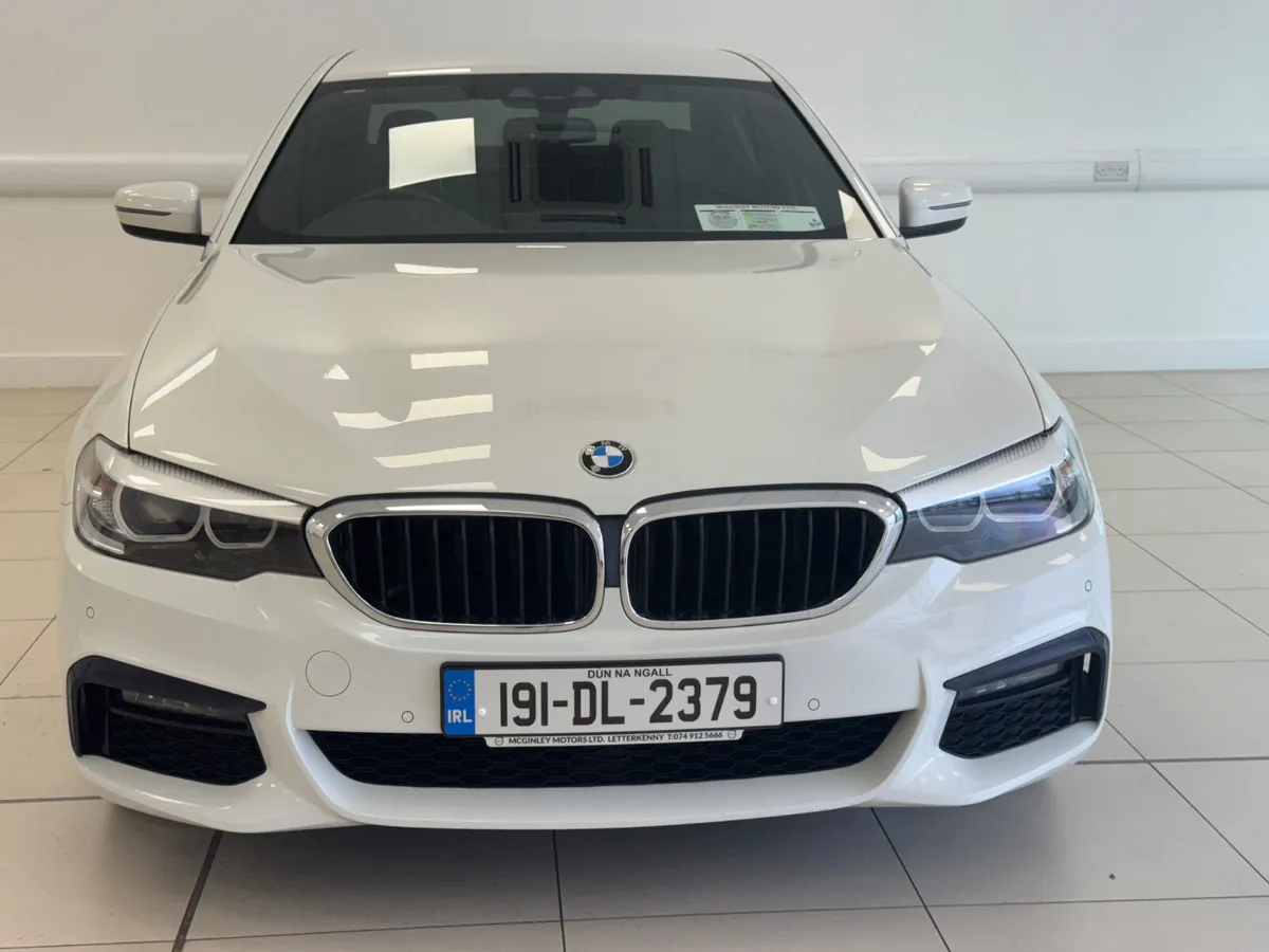 BMW 5-Series 2019 - Image 2