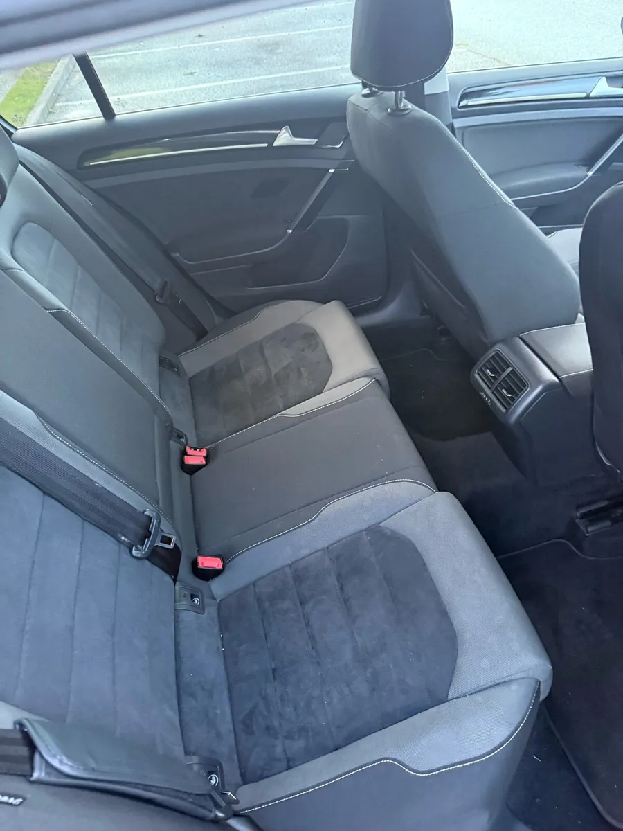 Volkswagen Golf TSI - Image 4