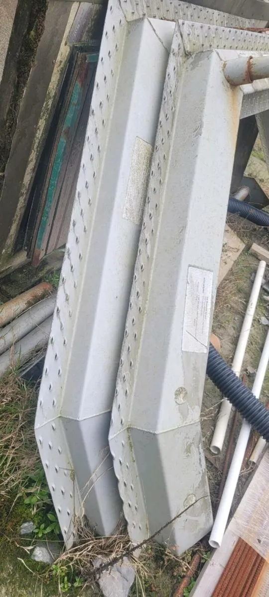 Steel lintel - Image 1
