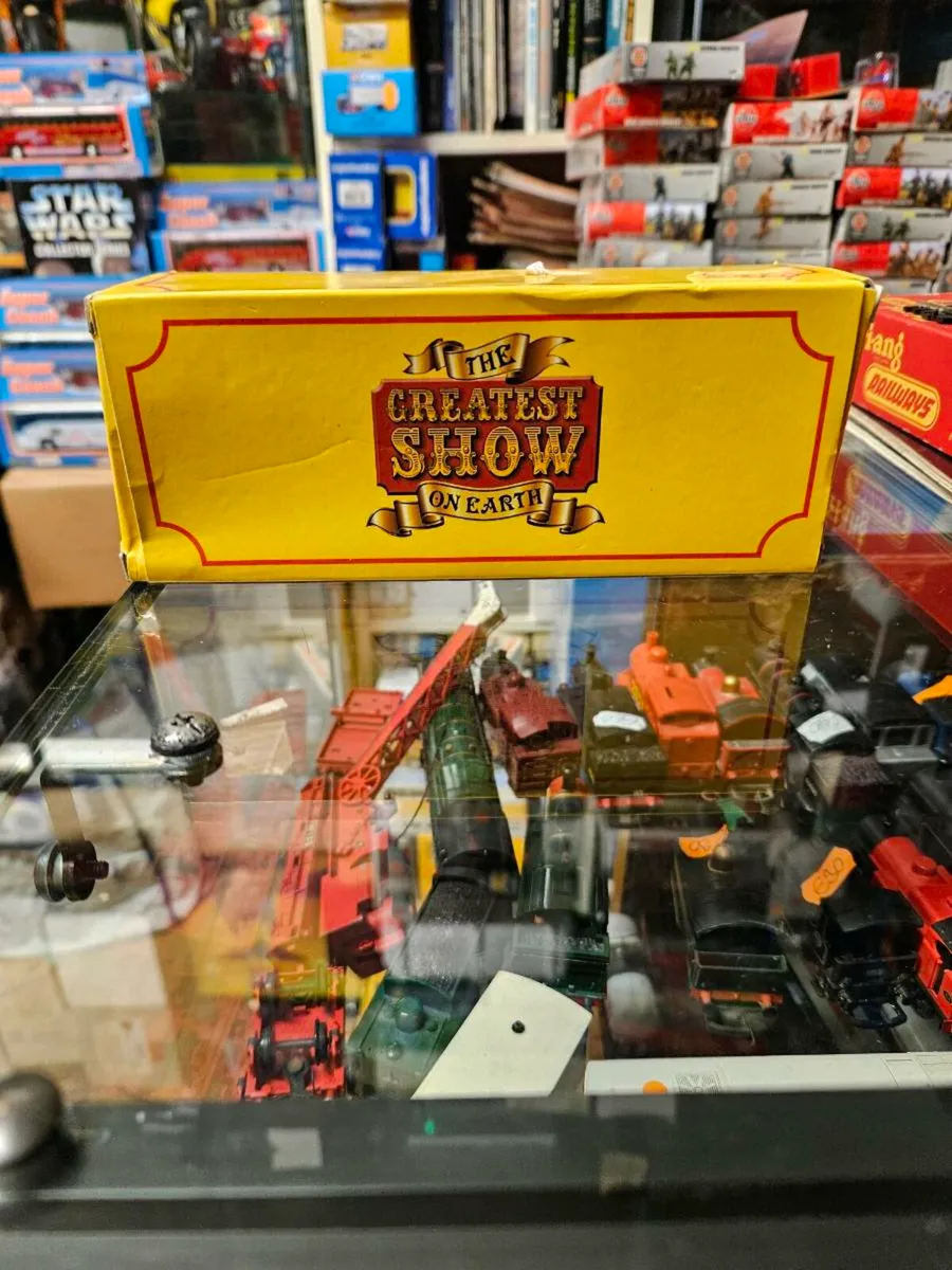 Corgi Oxford Billy Smarts Circus Truck - Image 1