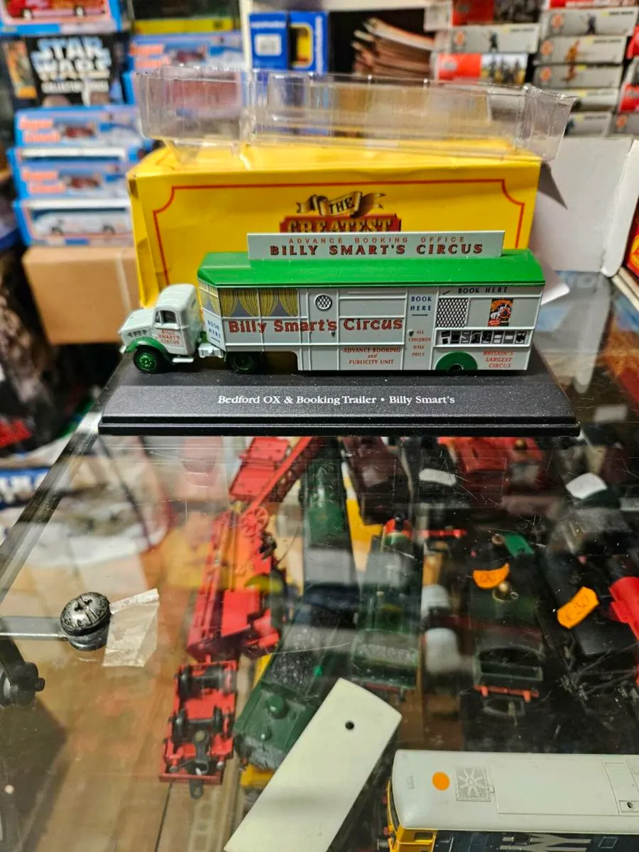 Corgi Oxford Billy Smarts Circus Truck - Image 2