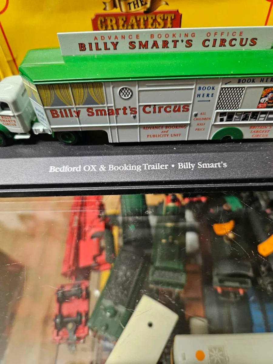 Corgi Oxford Billy Smarts Circus Truck - Image 3