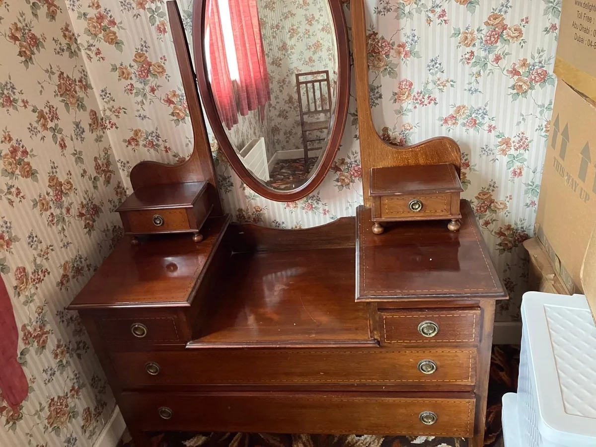Dressing table - Image 2