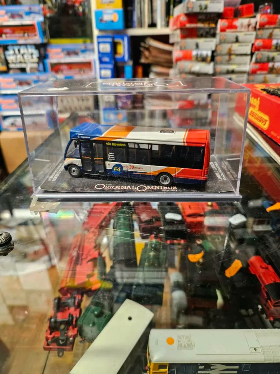 Corgi Bus - Image 1