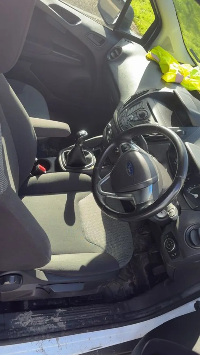 2016 Ford Transit Courier - Image 3