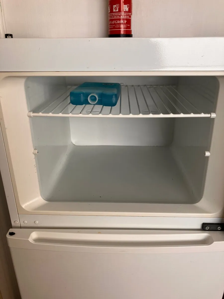 Fridge - Image 4