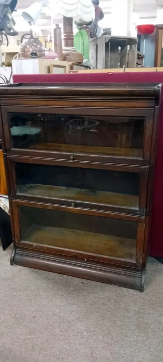 Early 20th Century Globe Wernicke Style Bookcase - Image 1