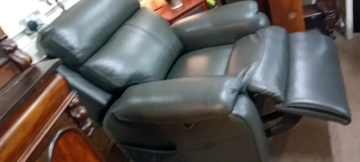 Original Real Leather Lazeboy Ruse And Recline Arm - Image 4
