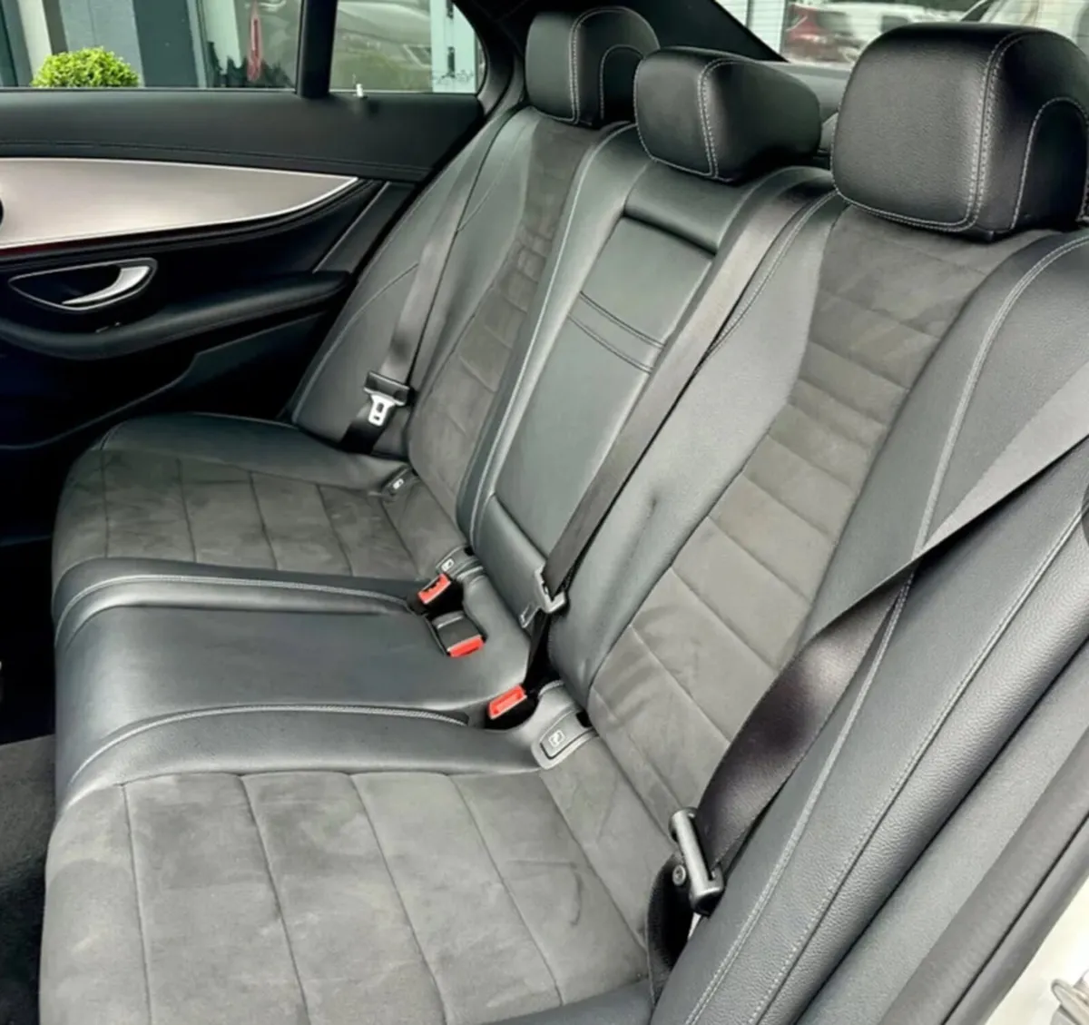 Mercedes-Benz E-Class 2016 - Image 3