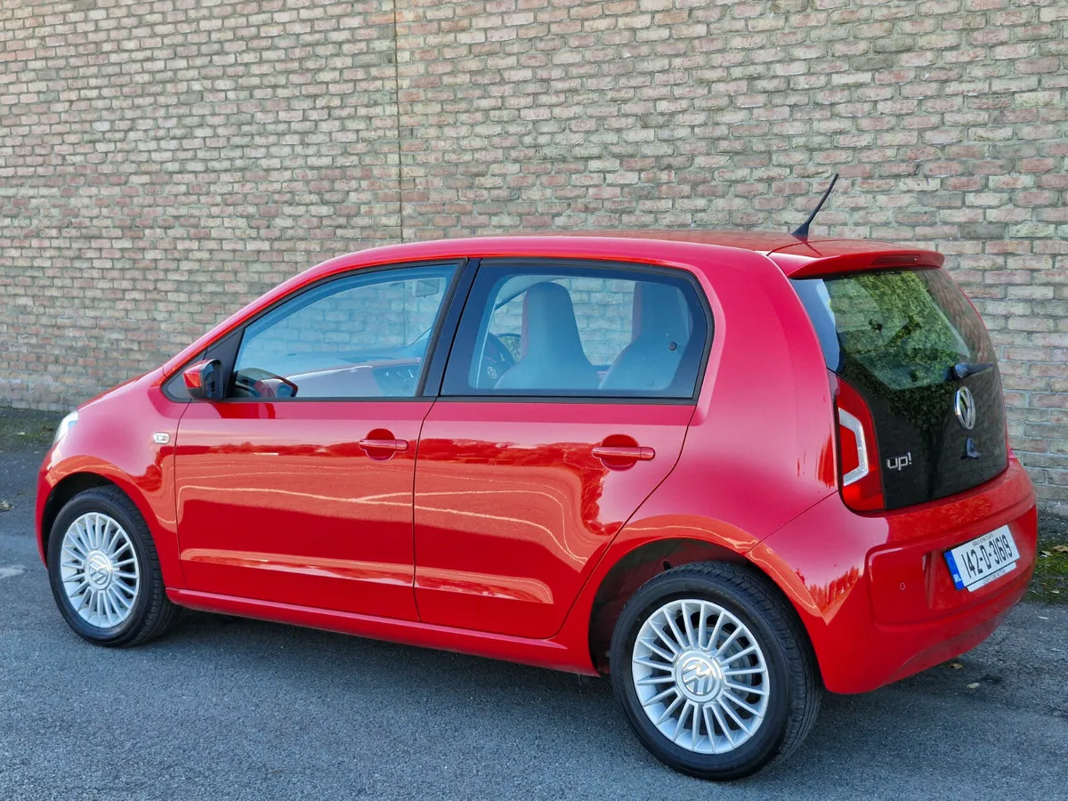 Volkswagen up! Automatic High Spec 5 door - Image 3