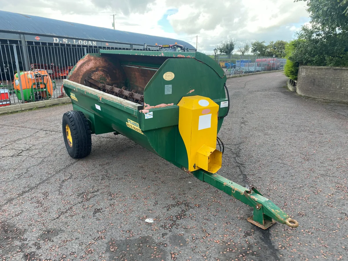 Fraser 550 Rotaspreader / Manure Spreader - Image 3