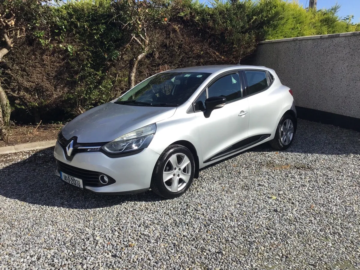 Renault Clio - Image 1