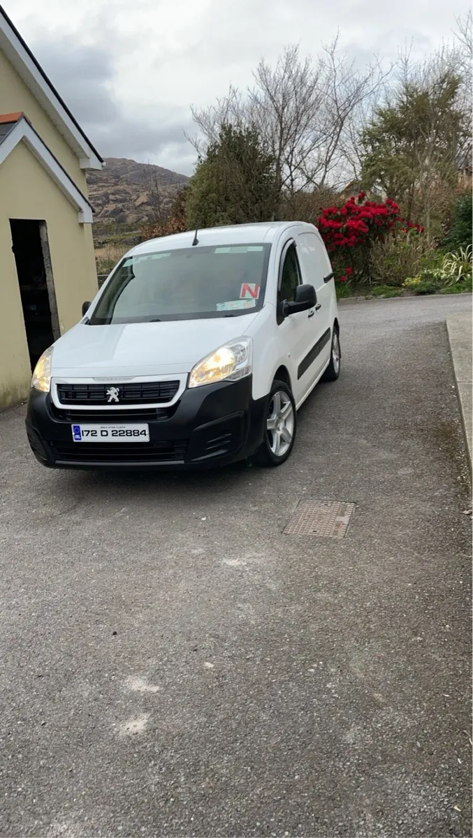 Peugeot Partner Professional - Image 2
