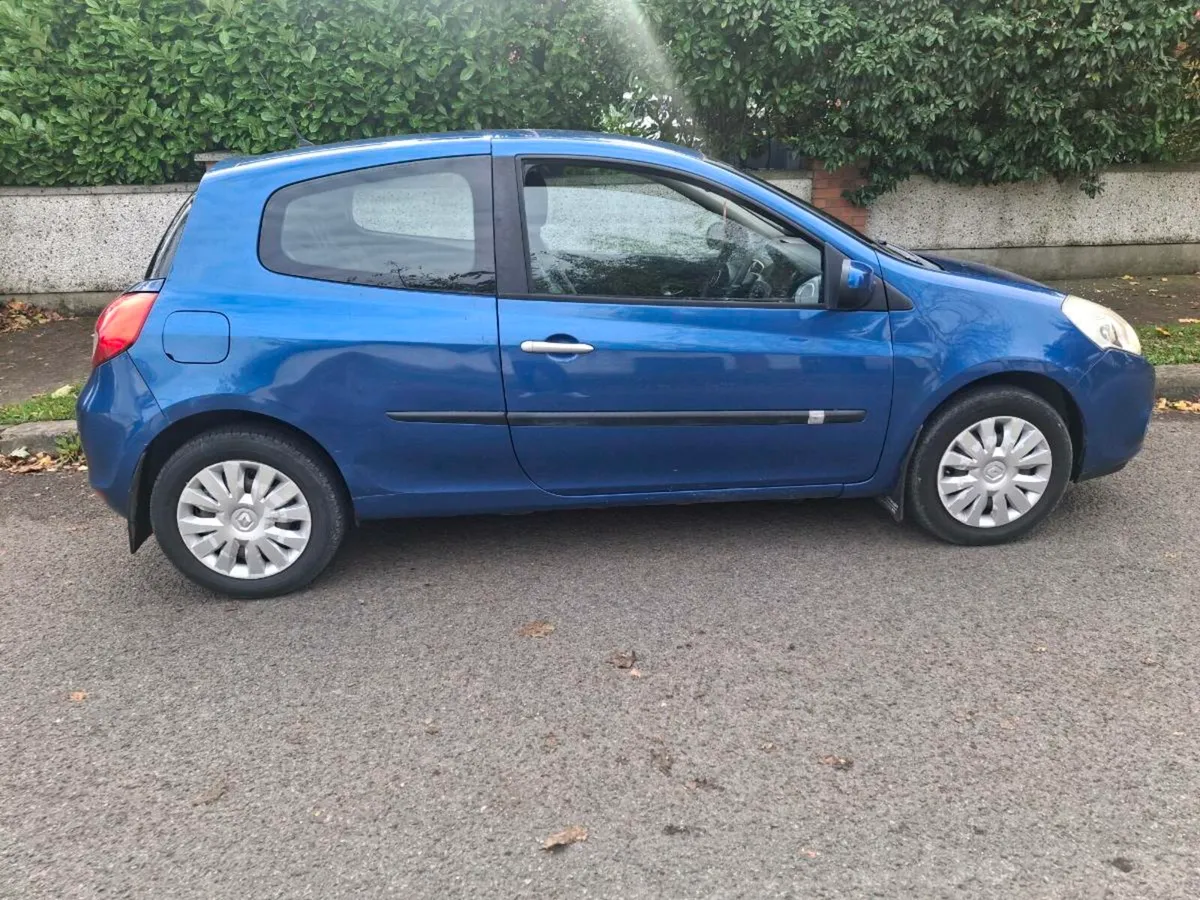 2011 Renault Clio 1.1 *181000km* NEW NCT 06/2026. - Image 4