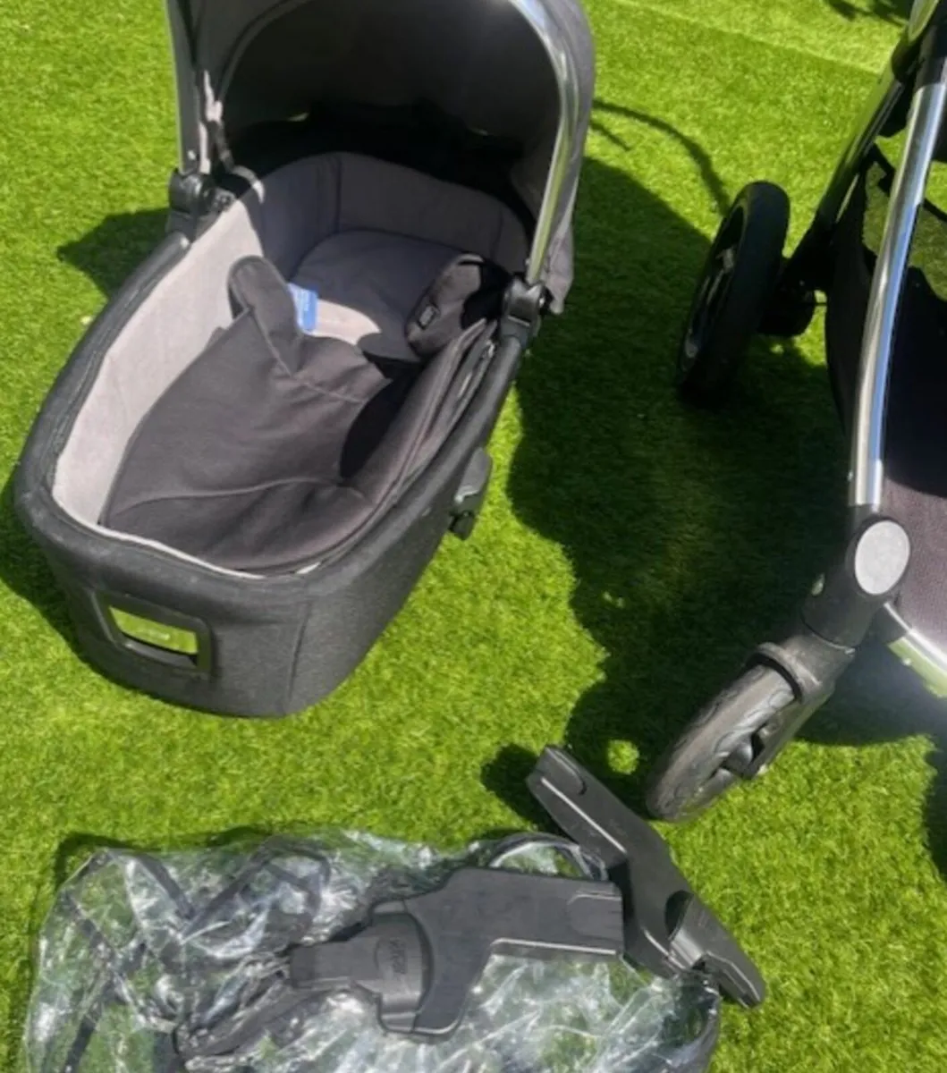 Mamas and Papas Ocarro buggy - Image 1