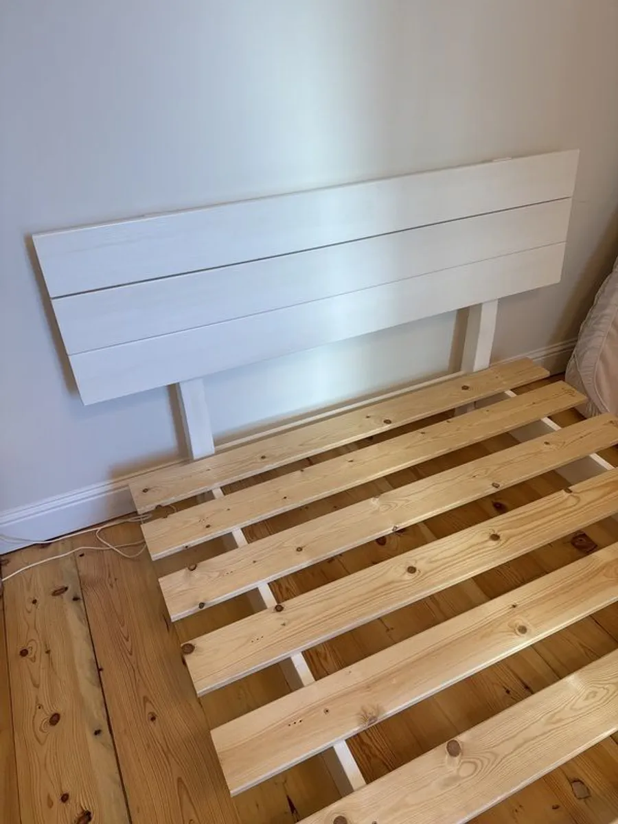 Get Laid Beds - UK King Sized Floating Bed Frame (solid wood) - Image 3