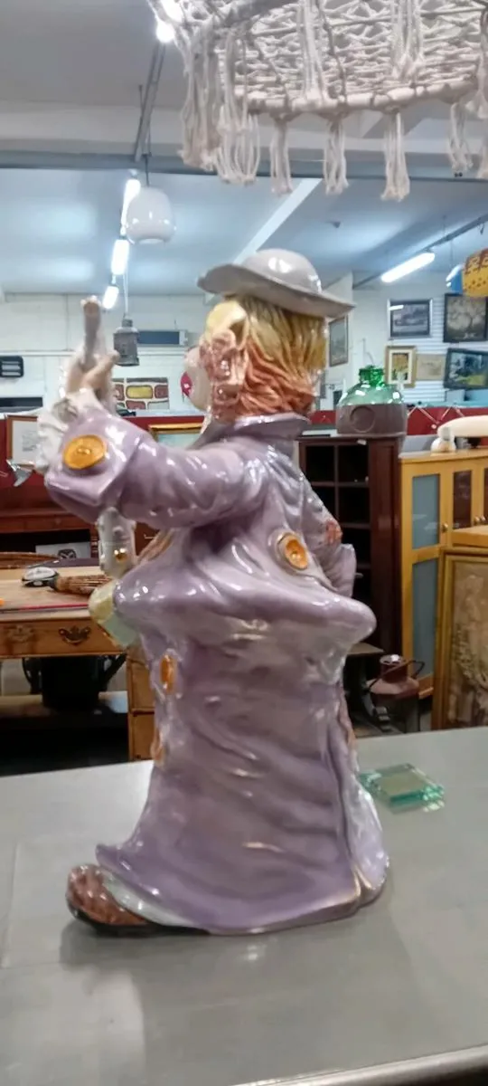 Beautiful Decorative 3Ft Ceramic Clown - Image 2