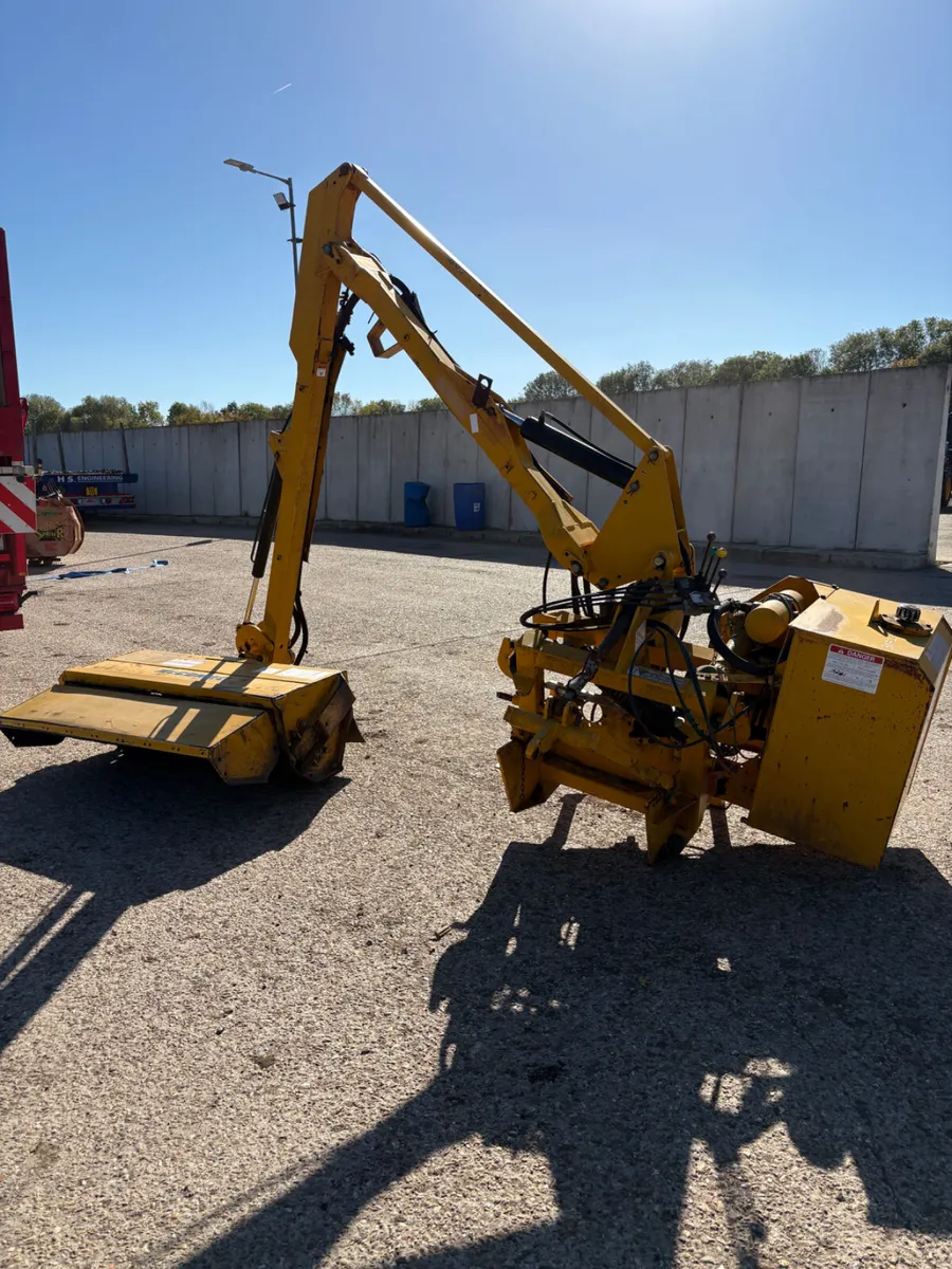 McConnell Hedgecutter - Image 1
