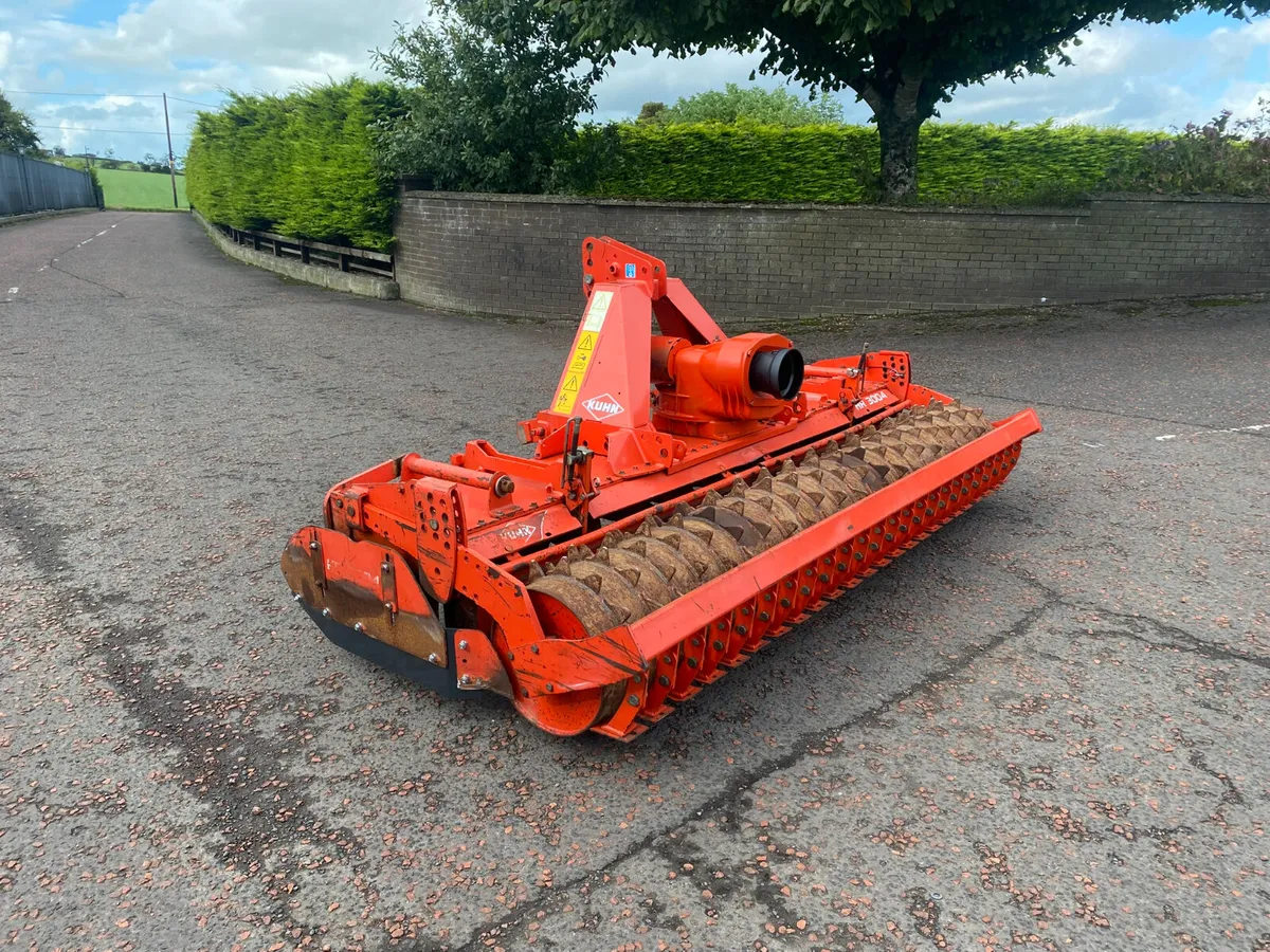 Kuhn HR3004D Power Harrow - Image 2
