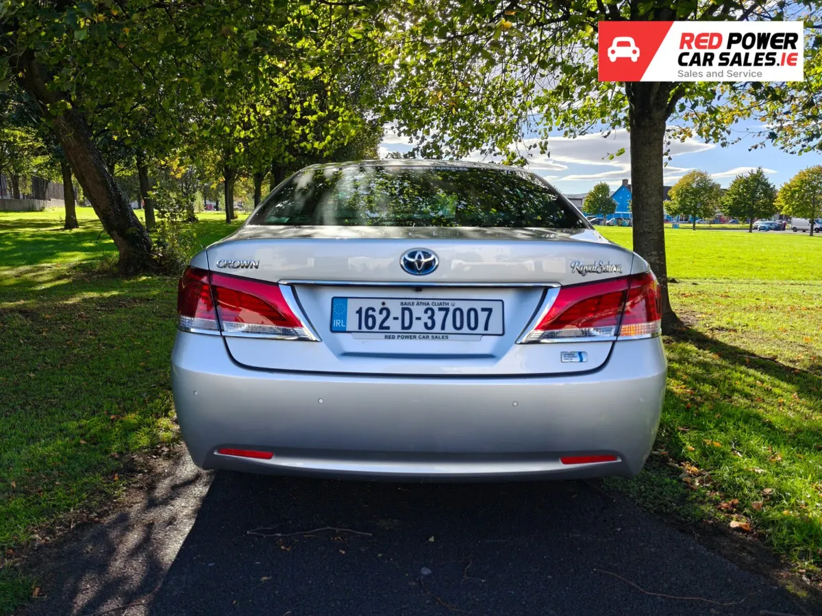 Toyota Crown 2016 Petrol Hybrid 2 Years NCT - Image 4