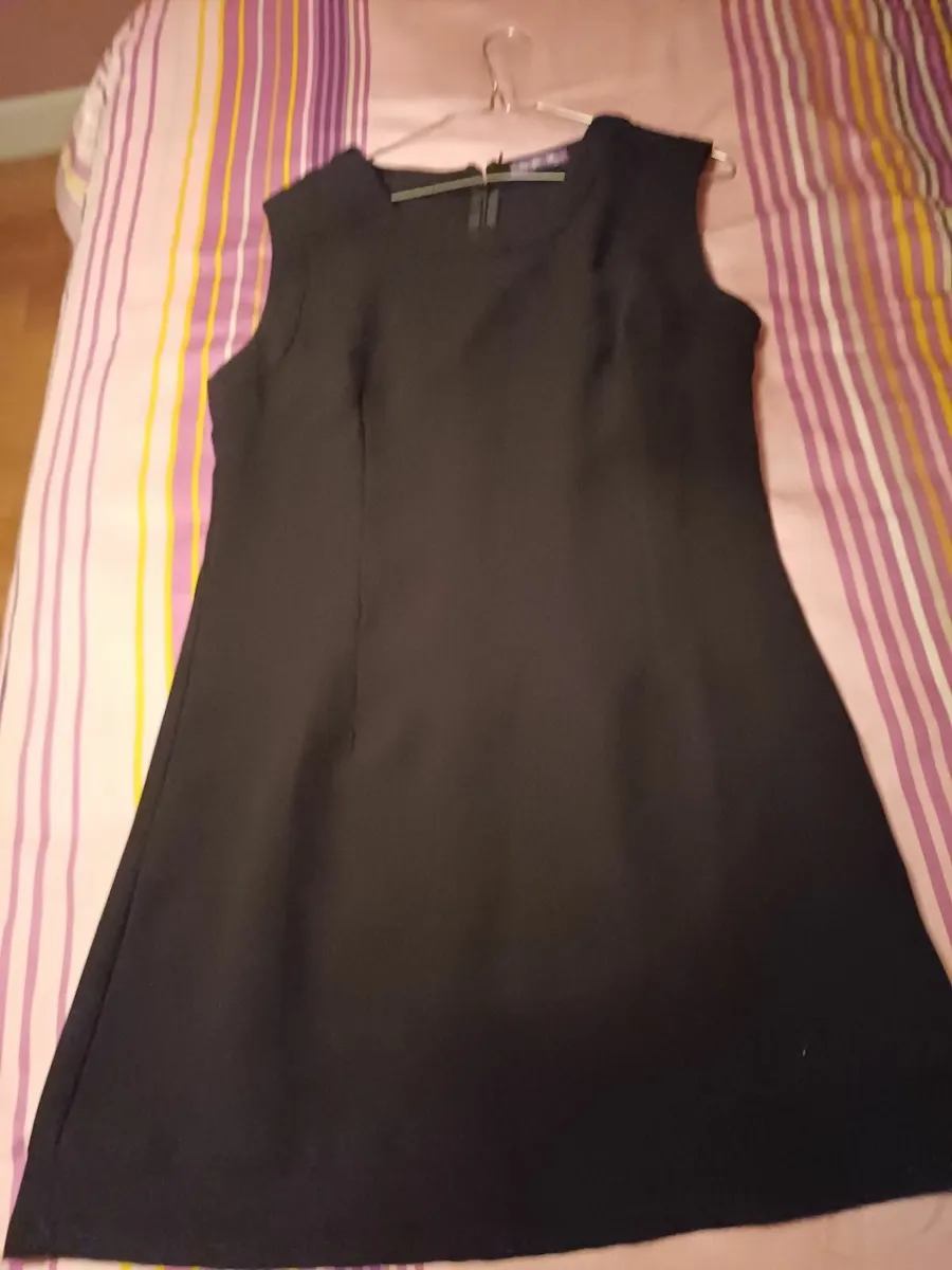Womens dresses - Image 1
