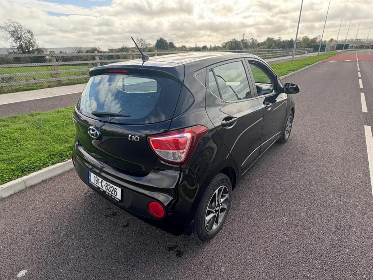 Hyundai i10 Deluxe low kms 1.0p, Multi-Function St - Image 4