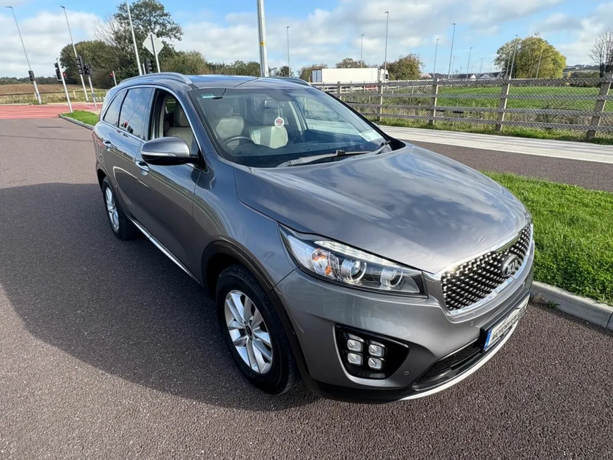 Kia Sorento 7seater 2.2d massive spec, Touch Scree - Image 4