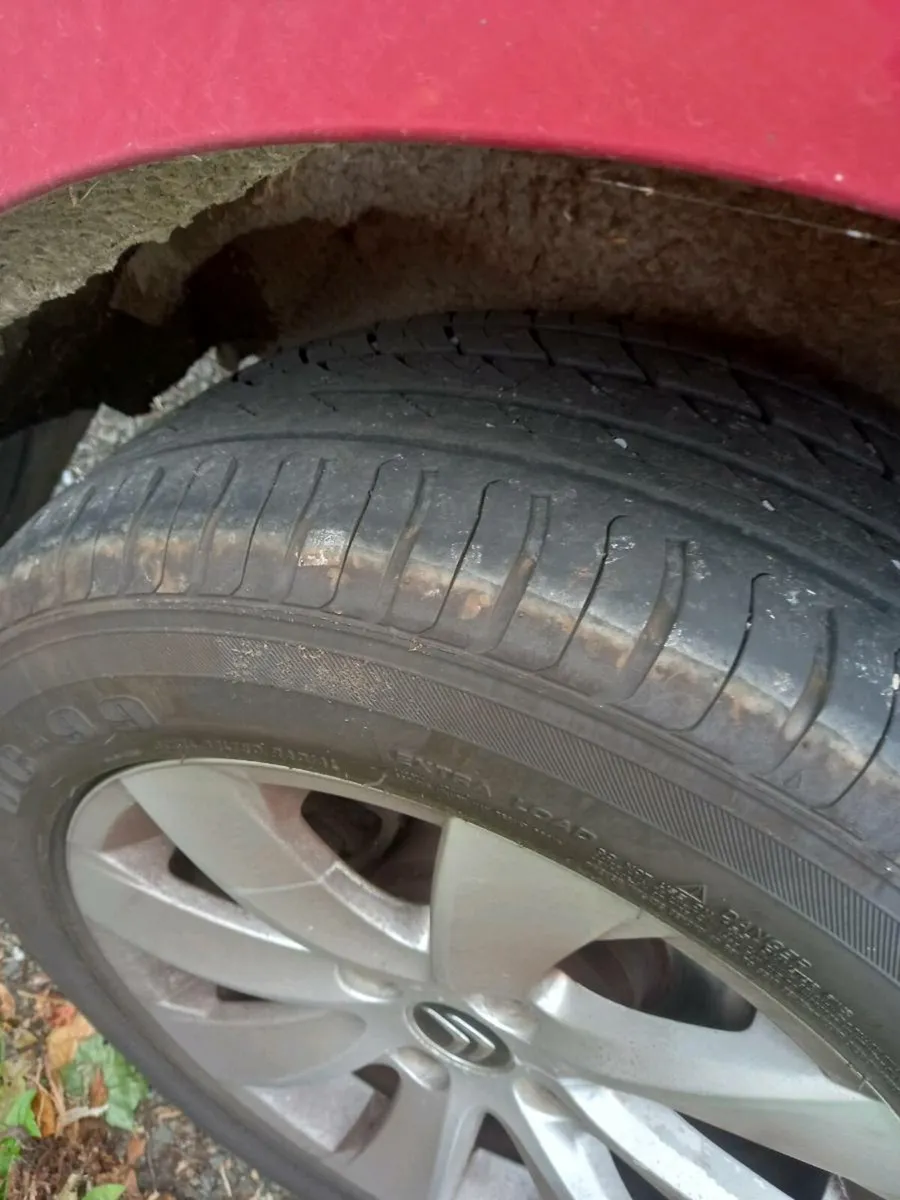 Car - Image 3